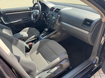 Volkswagen Golf 1.4TSi Automat DSG Velká Výbava - 8