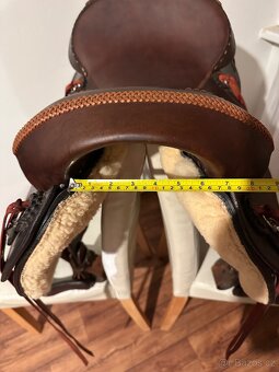 Nové westernové sedlo nové Colonel XL 16” bez hrušky - 8