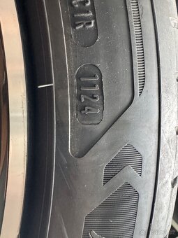 5x112 R19 Vega včetně pneu - 8