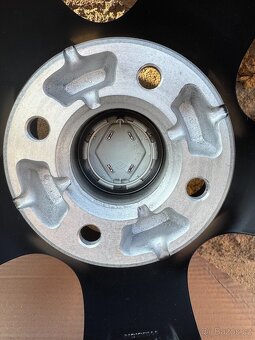 ALU KOLA 4x100 16" 6,5J ET44 - nová - 8