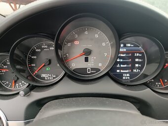 PORSCHE CAYENNE 4.8i - S. - 8