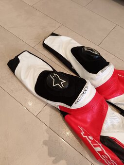 Alpinestars Motegi V3-Pánská kožená moto kombinéza, jednodíl - 8