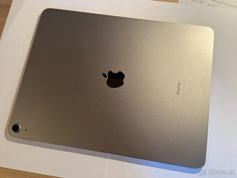 Apple iPad Air 13" (2024) 256 GB Wi-Fi  BATERIE 100 % - 8