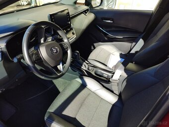 Toyota Corolla 1.8 Hybrid - 8