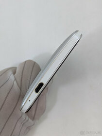 HTC One M7 32gb silver. - 8