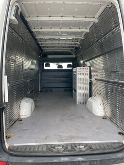Volkswagen Crafter L3H3 2016 vestavba - 8