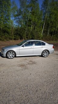 BMW E90 325i - 8
