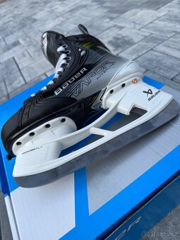 Brusle Bauer Vapor HyperLite 2 Int - 8