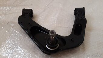 Nissan Navara : Rameno - 8