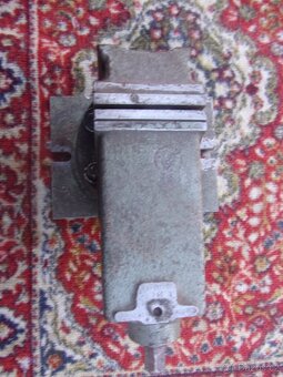 Strojní svěrák otočný,úhlový/ křížový/ - 8