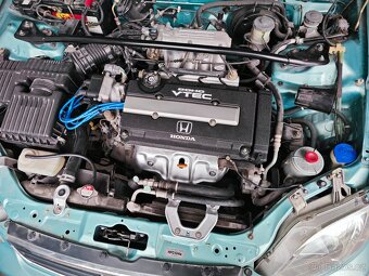 Honda Civic 1.6 Vti - 8