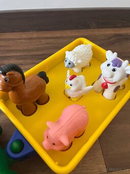 Hrací jezdící traktor traktůrek se zvířátky Kiddieland - 8