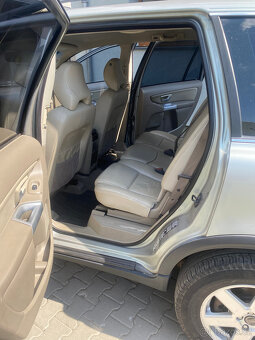 Volvo XC 90 D5 AWD 120 kW 4x4 + zimní alu kola - 8
