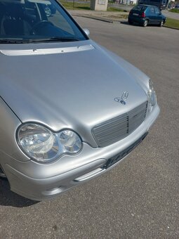 Mercedes-Benz W203 2005 Facelift 2.0 CDI 90 KW - 8