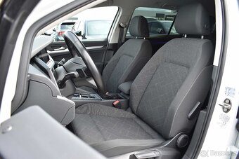 Volkswagen Golf 1.5 eTSI DSG TAŽNÉ ACC WEBASTO DPH - 8