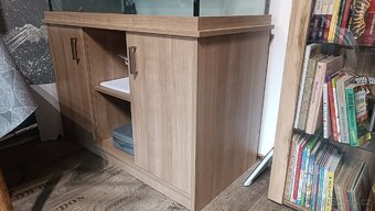 Akvárium se skříňkou a horním deklem. Sklorex. - 8