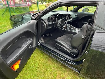 DODGE CHALLENGER 4x4 (2019/11) 225kw - 8