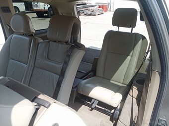 Volvo XC 90 D5 2,4d 136kw automat 4x4 7 míst kůže - 8