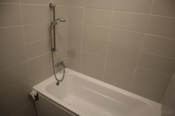 Pronájem bytu 2+1, s balkonem, ul. Osvobození, Jirkov - 8