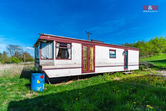 Prodej komerčního pozemku, 587 m², Lipová - 8