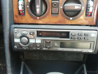 Mercedes Benz W126 380 SE - 8