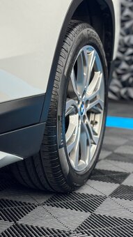 BMW X1 20i xDrive,ČR,Tažné,TOP Výbava - 8