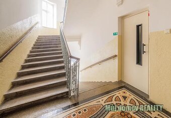 Pronájem prostorné jednotky 4+1 (cca 100 m)  Praha 2, Gorazd - 8