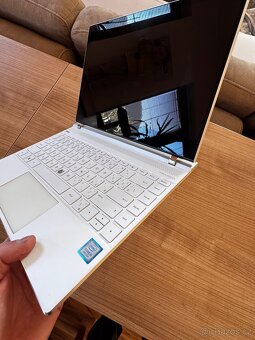 HP Spectre Laptop 13” - 8