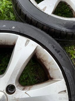 SUBARU alu kola 5x100 r17, zánovní pneu letní - 8