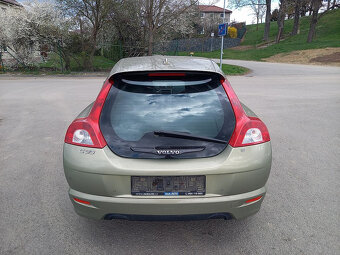Volvo C30, 1.6i-klima-alu-ČR - 8