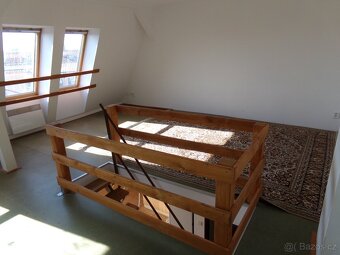 Pronájem bytu 2+kk s balkonem, Podnásepní - 8