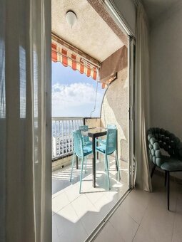 TENERIFE: Stylový apartmán na prodej v srdci Callao Salvaje - 8