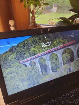 Dell Inspiron 3583 - 8