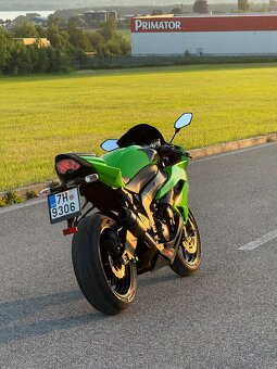 Kawasaki zx-6r - 8