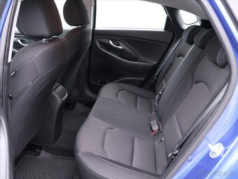 Hyundai i30 1,0 T-GDI 88kW Fastback CZ (2019) - 8