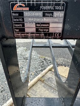 Hydraulický vykusovač pro mininakladač profi. - 8