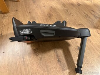 Otocna autosedacka Nuna told Next + baze - 8