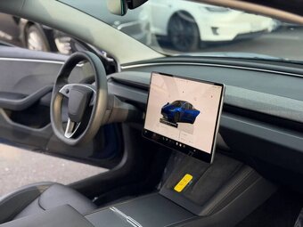 2024 Tesla Model 3 Long Range - 8