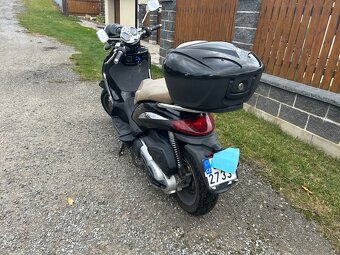 Piagio Bewerly Cruiser 500 - 8