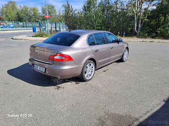 Škoda Superb 3.6 V6 191 kW 4x4, 2012, 126.000 km, full servi - 8
