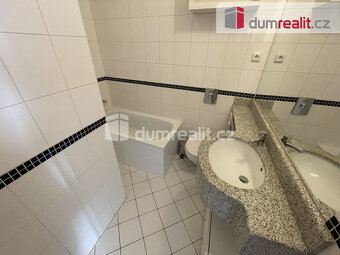 Pronájem bytu 25 m2 P5 Smíchov terasa sklep mezonet po reko - 8