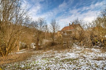 Prodej stavebního pozemku o rozloze 1644 m²v Senohrabech - 8