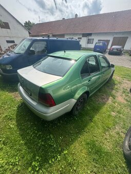 Volkswagen bora - 8