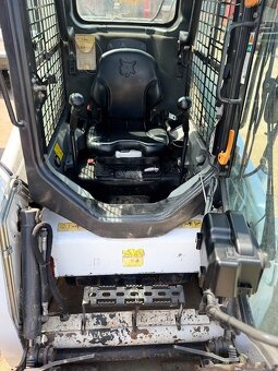 Smykový nakladač Bobcat S450 - 8