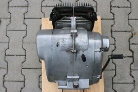 Jawa 250 Bizon typ 623-01 Oilmaster - motor - 8