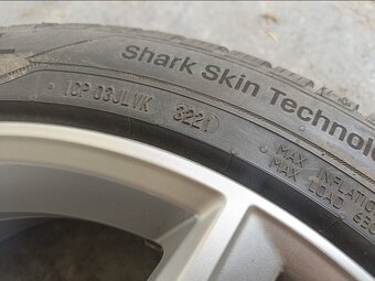 Zimní komplet kola 215/50 R18 - 8