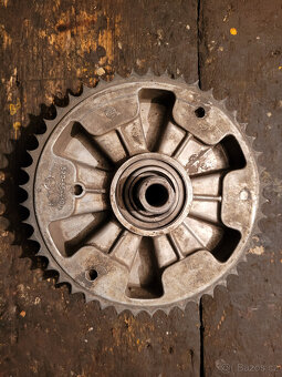 Jawa 250,350 panelka+kývačka-brzdové štíty,tlumiče, rozeta - 8