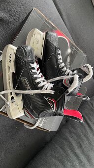 Brusle BAUER VAPOR X400 - 8