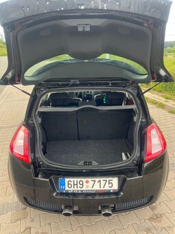 Renault Mégane II RS (Renault Sport) 165kW - 8