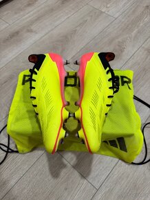 Adidas Predator SG - 42 2/3 - 8